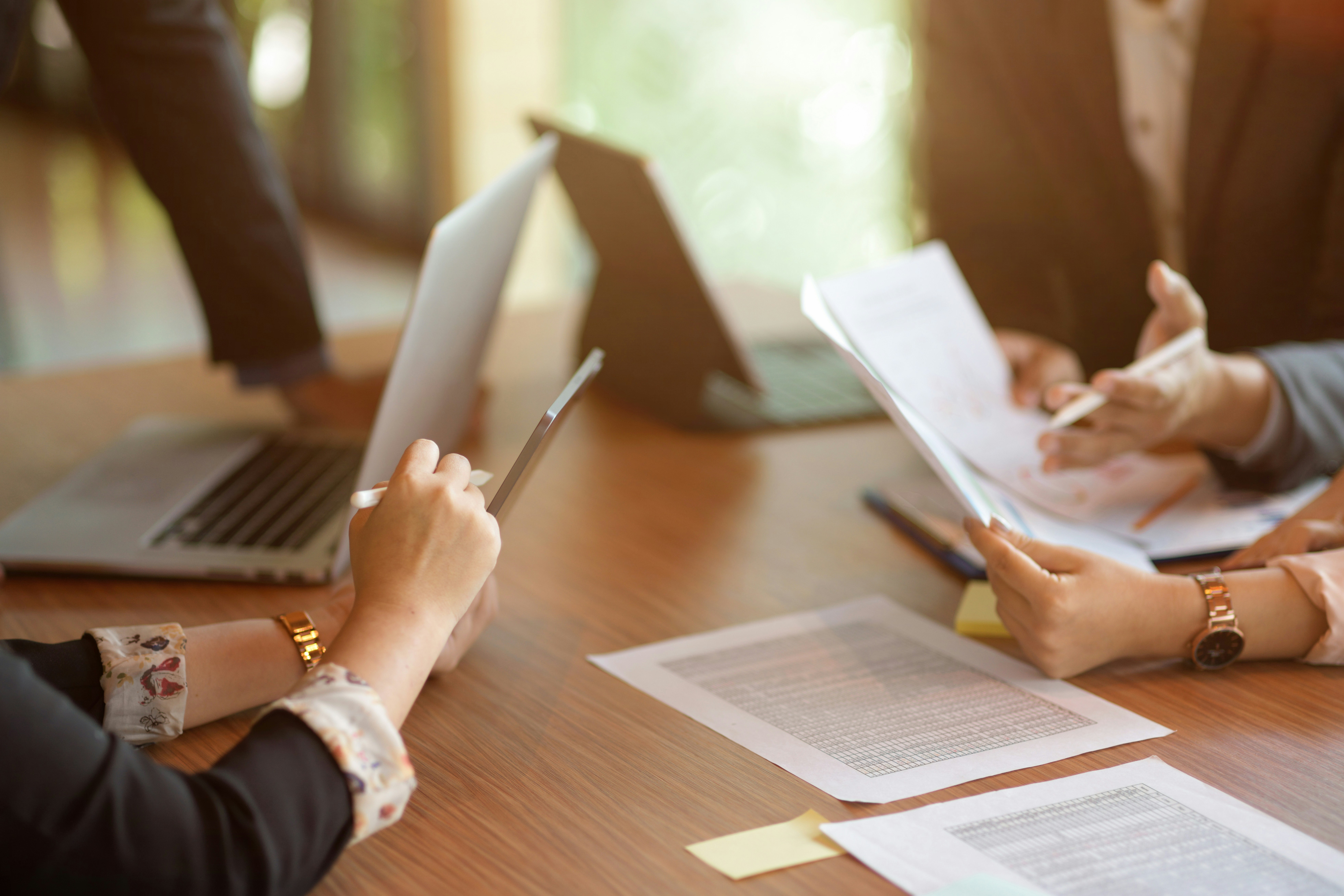 Internal audit vs external audit: what's the difference?